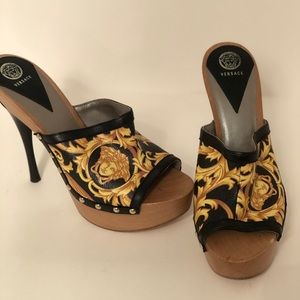 Brand new Versace heels